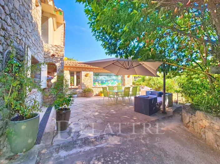 Image No.3-5 Bed House for sale