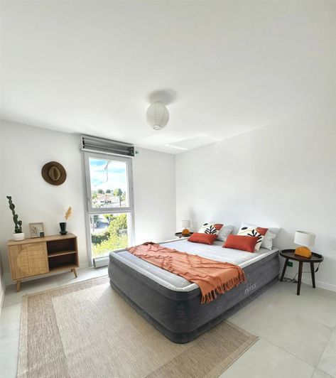 Image No.9-3 Bed Apartment for sale