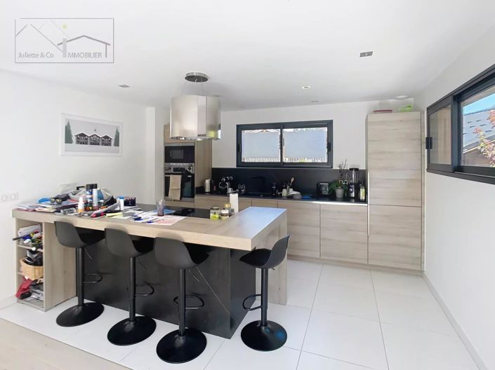 Image No.5-House for sale