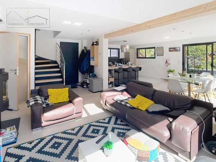 Image No.6-House for sale