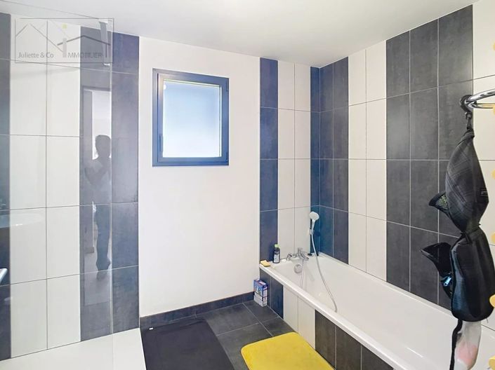 Image No.7-House for sale