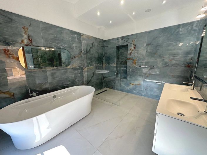 Image No.15-5 Bed House for sale