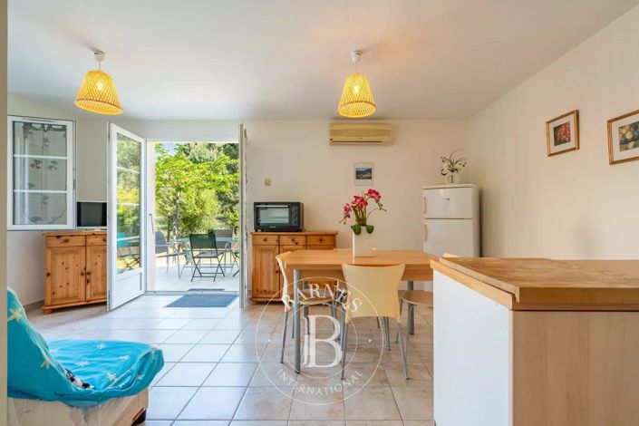 Image No.15-7 Bed House for sale