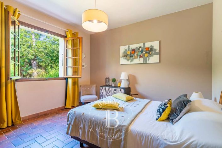 Image No.5-Maison de 5 chambres à vendre à Saint-Florent