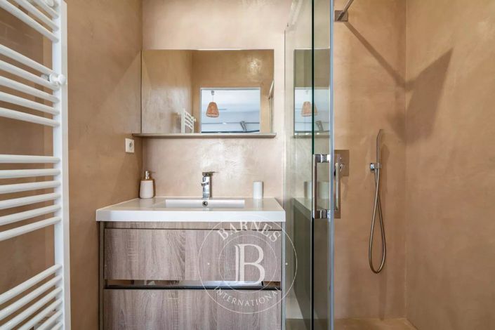 Image No.13-4 Bed Apartment for sale