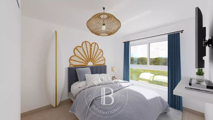 Image No.11-3 Bed Apartment for sale