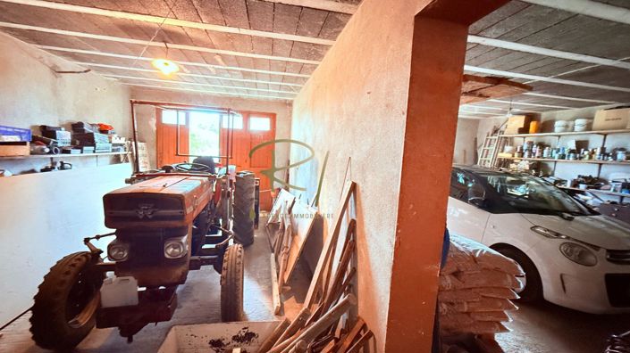 Image No.12-3 Bed House for sale