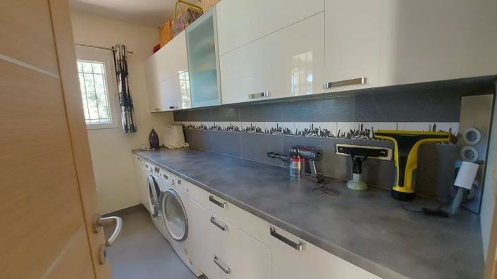 Image No.12-4 Bed House for sale