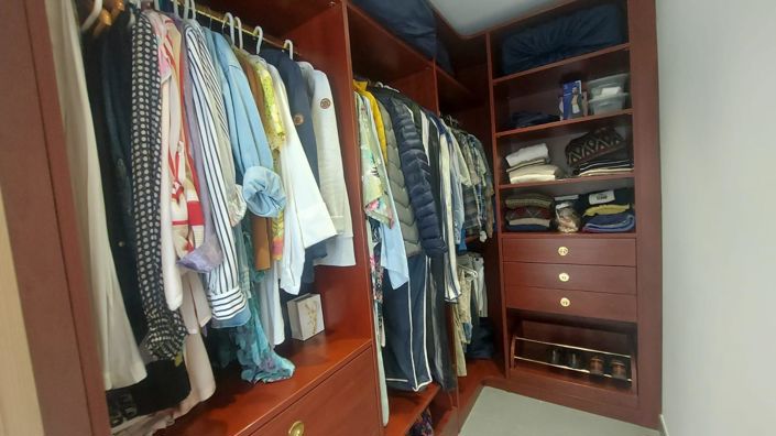 Image No.15-4 Bed House for sale