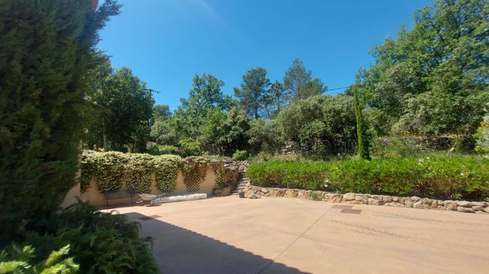 Image No.26-4 Bed House for sale