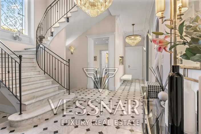 Image No.9-10 Bed House for sale