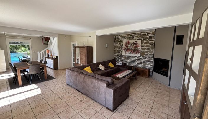 Image No.7-4 Bed House for sale