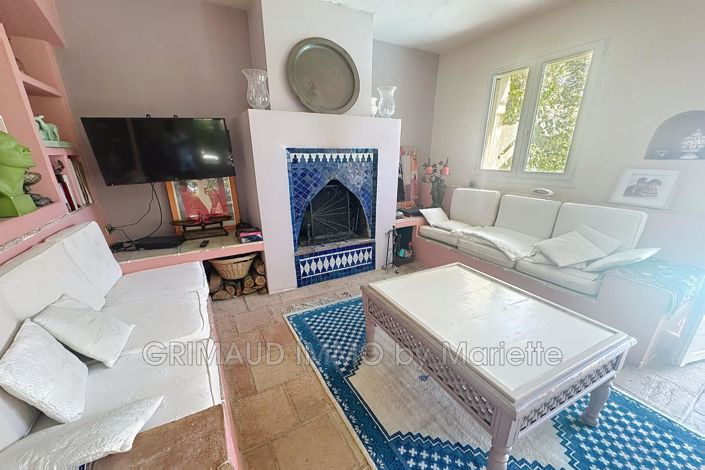 Image No.10-4 Bed House for sale