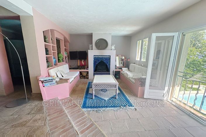 Image No.9-4 Bed House for sale