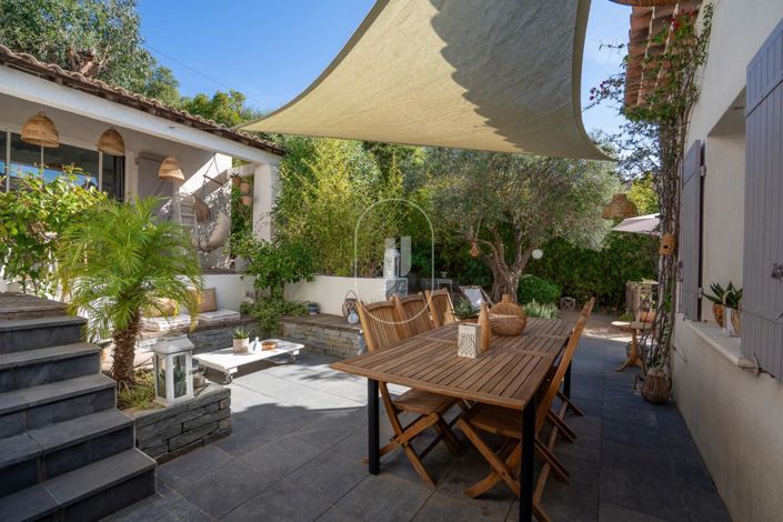 Image No.12-4 Bed House for sale