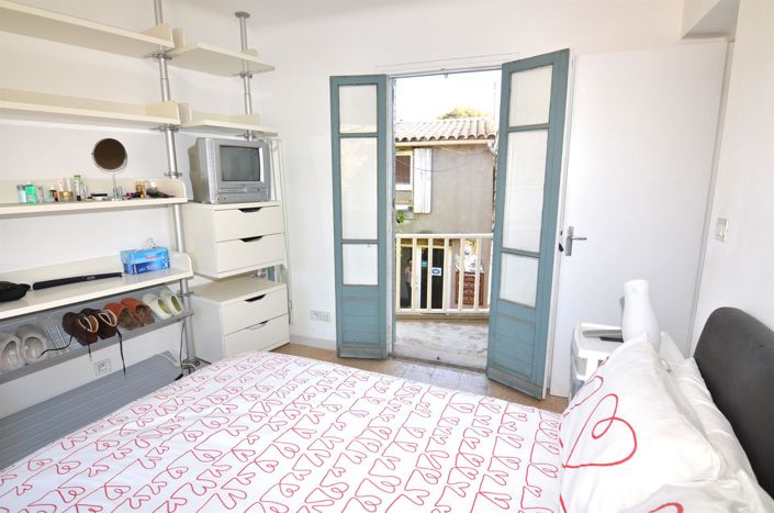 Image No.12-3 Bed House for sale