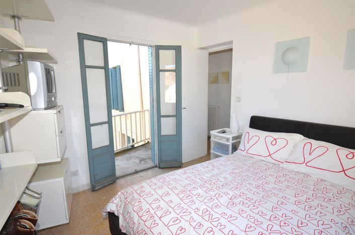 Image No.13-3 Bed House for sale