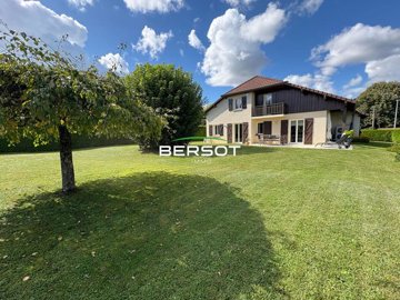 1 - La Vèze, Maison
