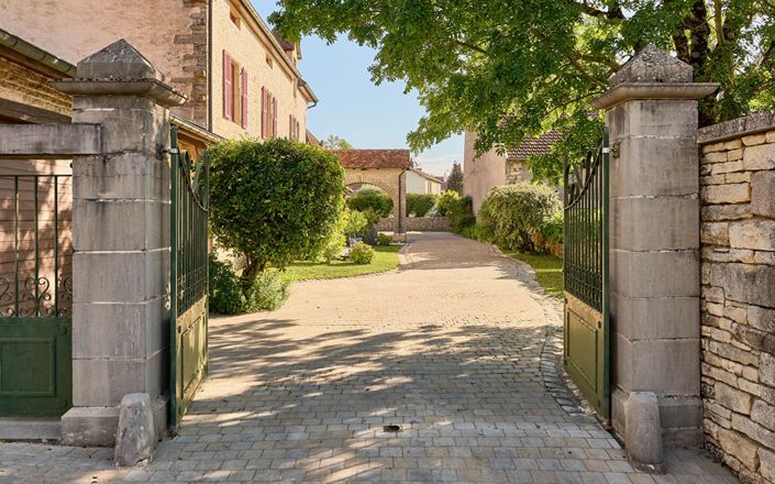 Image No.17-4 Bed House for sale