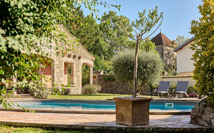 Image No.2-4 Bed House for sale