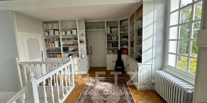 Image No.6-4 Bed House for sale