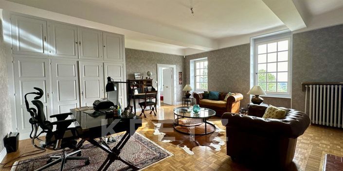 Image No.9-4 Bed House for sale