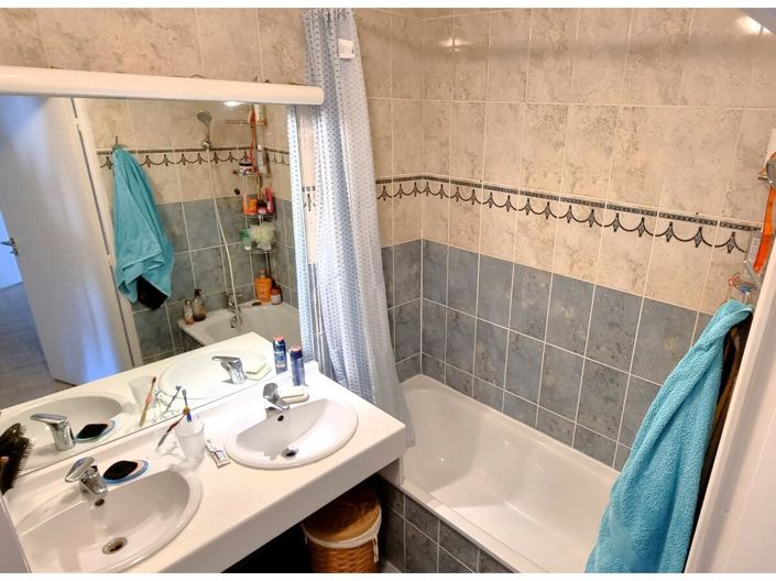 Image No.9-3 Bed Apartment for sale