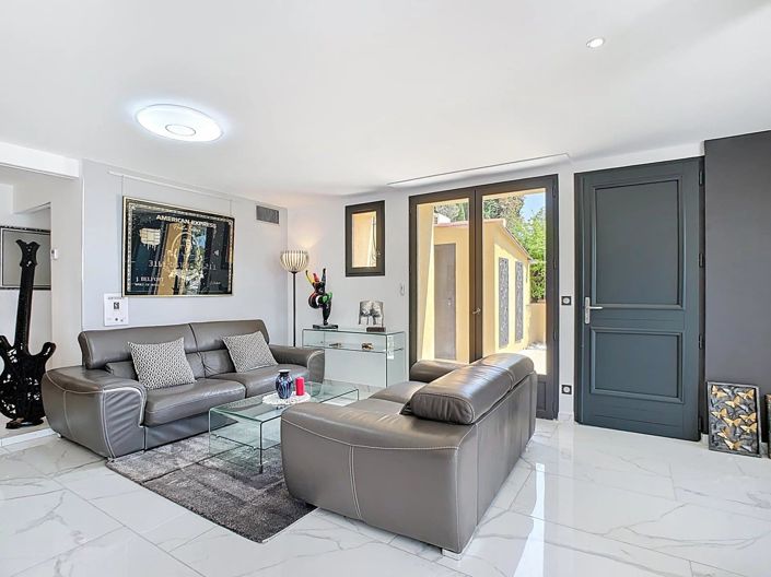 Image No.5-Apartment for sale