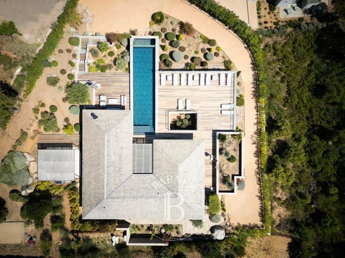 Image No.24-5 Bed House for sale