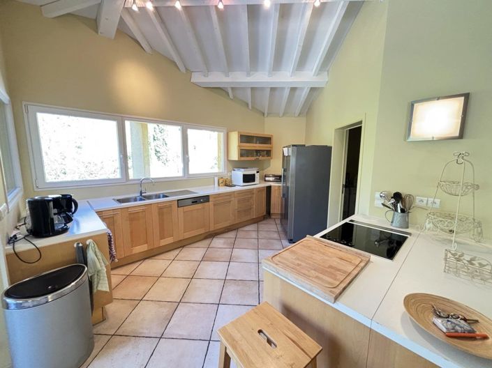 Image No.20-5 Bed House for sale