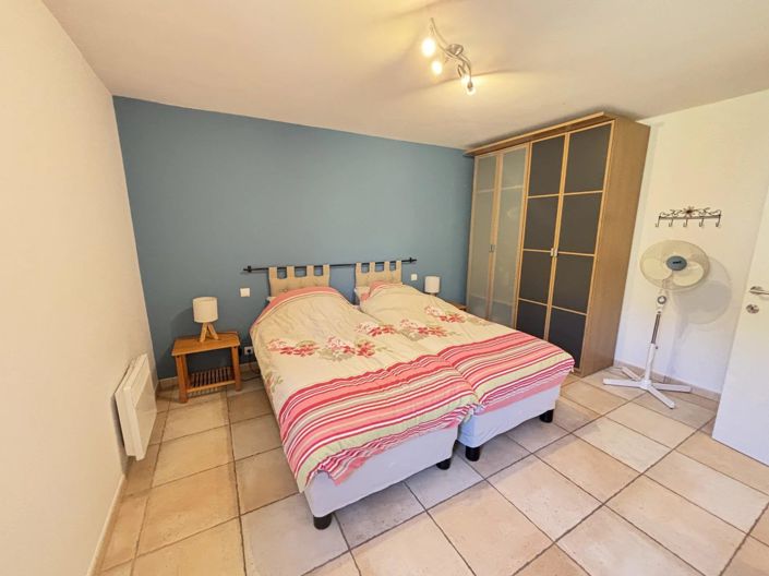 Image No.7-5 Bed House for sale