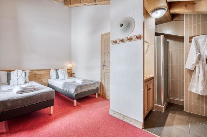 Image No.10-4 Bed Apartment for sale