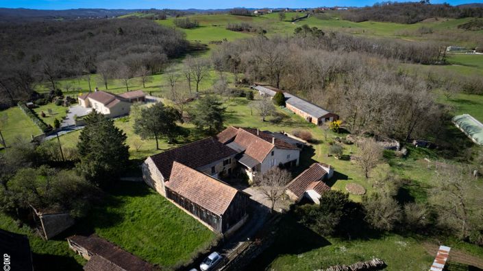 Image No.10-5 Bed House for sale