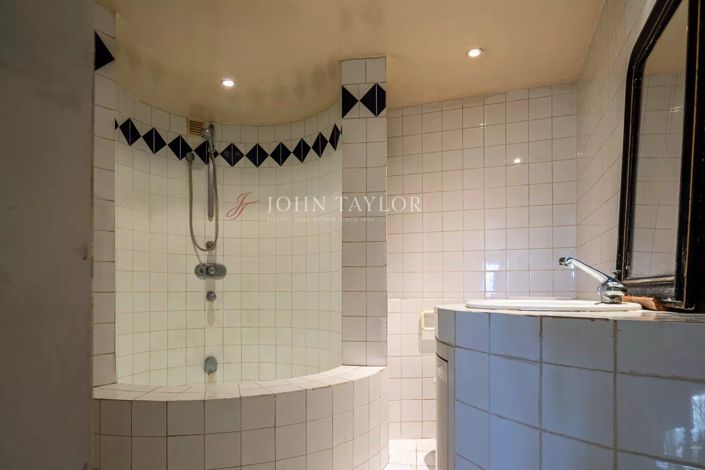 Image No.10-4 Bed Apartment for sale