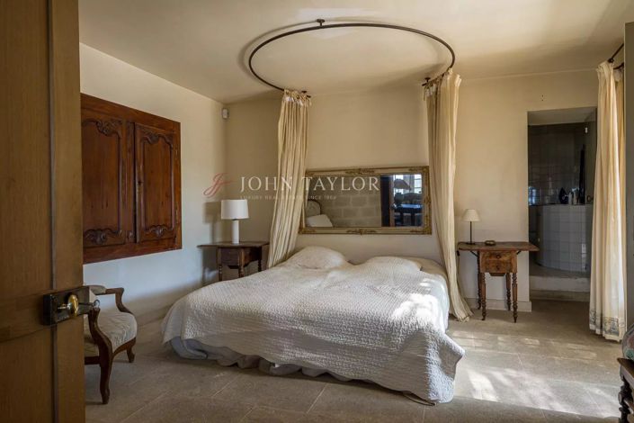 Image No.9-4 Bed Apartment for sale