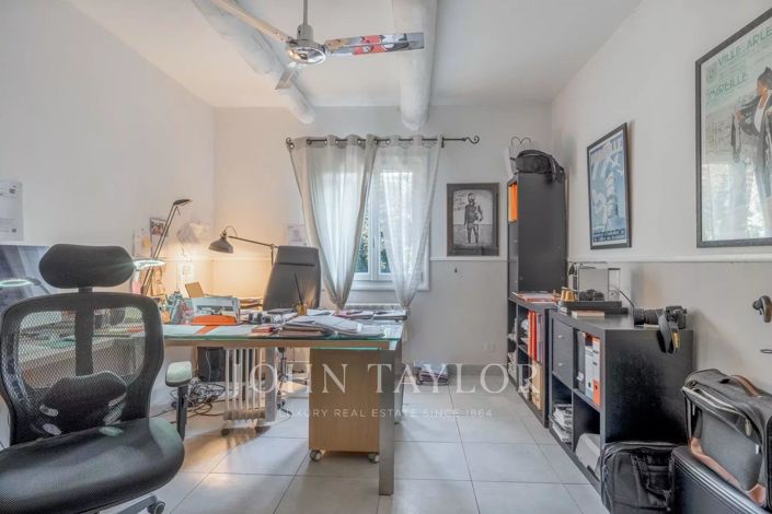 Image No.11-6 Bed House for sale