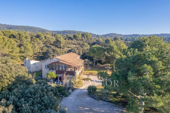 Image No.15-6 Bed House for sale