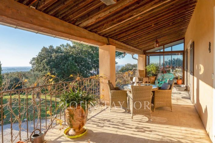 Image No.5-6 Bed House for sale