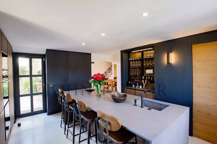 Image No.7-4 Bed House for sale