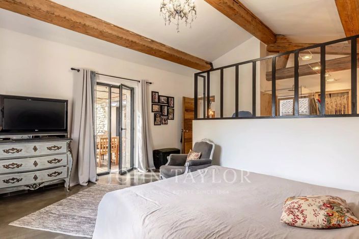 Image No.6-4 Bed House for sale