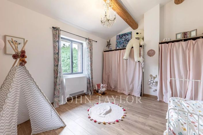 Image No.9-4 Bed House for sale