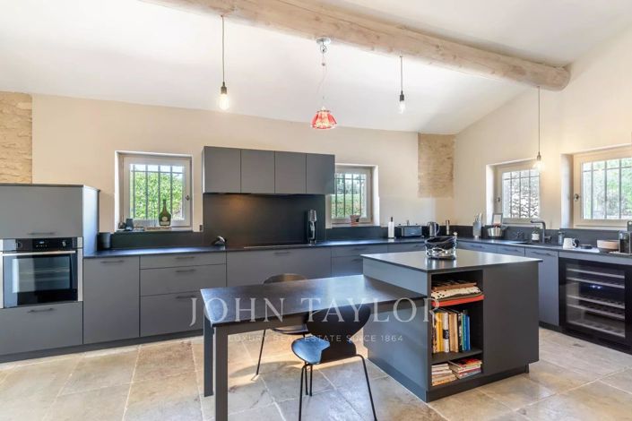 Image No.13-5 Bed House for sale