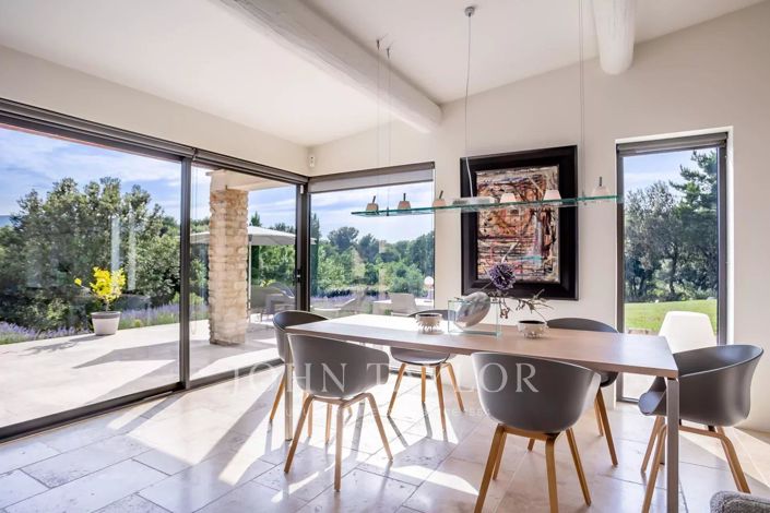 Image No.10-3 Bed House for sale