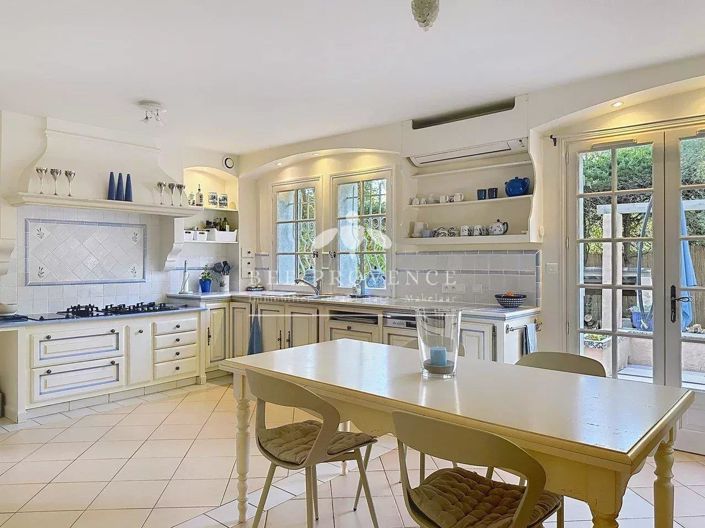 Image No.12-Maison de 5 chambres à vendre à Saint-Raphael