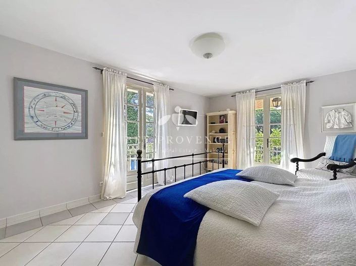 Image No.16-Maison de 5 chambres à vendre à Saint-Raphael