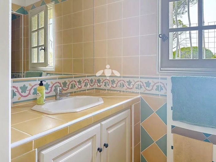 Image No.22-Maison de 5 chambres à vendre à Saint-Raphael