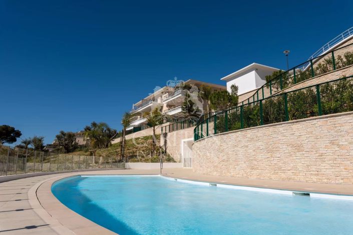 Image No.1-4 Bed Apartment for sale