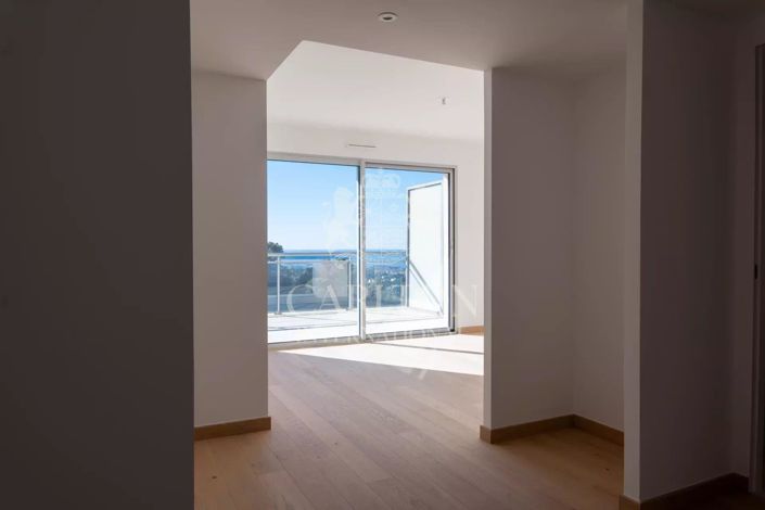 Image No.9-4 Bed Apartment for sale