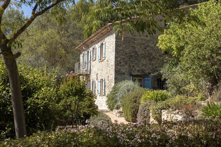 Image No.8-5 Bed House for sale