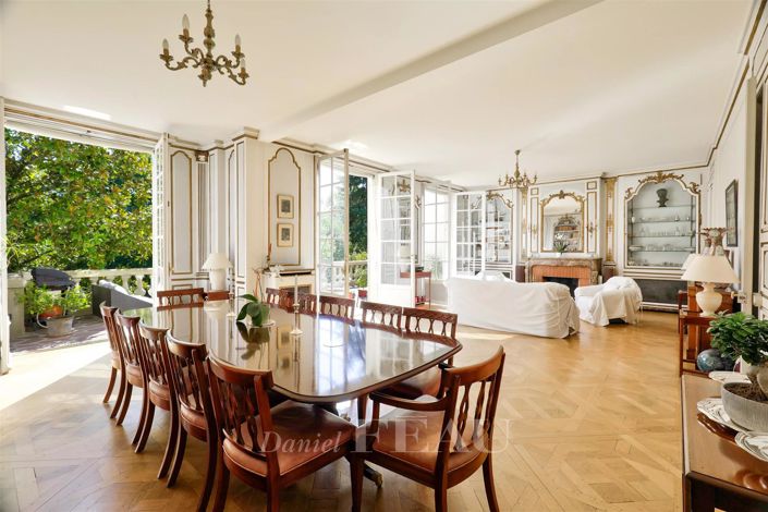 Image No.3-6 Bed House for sale